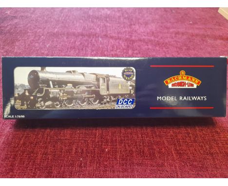 Bachmann Branch-Line 1:76/OO 31-176DC Jubilee Class ‘45562’ ‘Alberta’ Stanier Tender BR Green/Late Crest - Railway Train Mode
