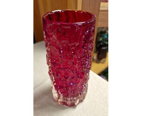Vintage 1960s Whitefriars Bark Vase in Ruby Red by Geoffrey Baxter - 19cm tall
