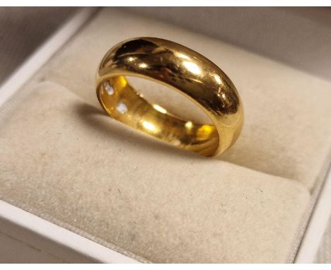 22ct Gold Wedding Band Ring, 5.5g, size K