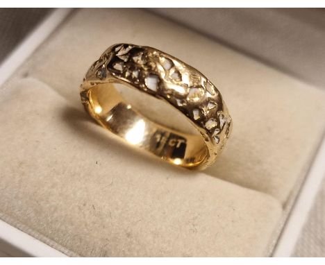 18ct Gold Wedding Band Ring, size K &amp; 6.06g