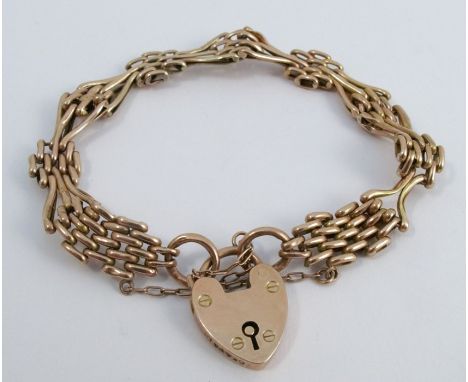 A gate link style bracelet, 9.6g gross