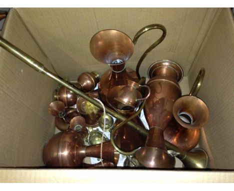 A box of copper & brass items to include jugs and hunting horn.