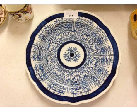 18th/early 19th century blue & white plate 'Royal Lily' pattern porcelain, possibly Worcester.