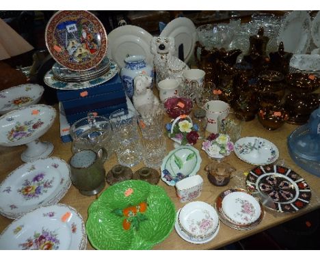VARIOUS CERAMICS, GLASS, ETC, to include Purbeck Frog, Royal Crown Derby, Worcester etc
