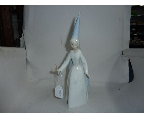 A BOXED LLADRO FIGURE, 'Fairy' (Hada)