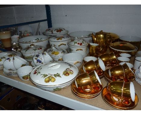 ROYAL WORCESTER 'EVESHAM' TABLEWARES, to include tureens, bowls (21) etc and Royal Worcester gilt dinnerwares (over 30 pieces