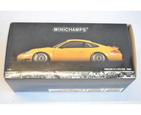 Minichamps 1/18 scale diecast highly detailed Porsche 911 GT3 RSR 2004 (100 046401). Featuring working steering, hinged bonne