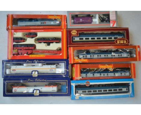 Collection of little used OO gauge Hornby, Lima and Airfix railway coaches, wagons, a 75 Ton Operating Breakdown Crane (Hornb