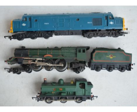 Boxed Hornby Tri-Ang OO gauge electric train set RS24, 0-4-0 tank engine with 3 goods wagons and 3 other Tri-Ang electric loc