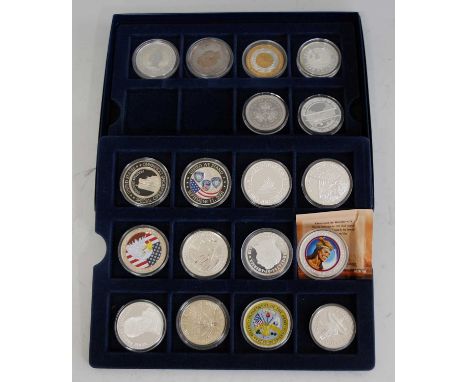 A collection of silver proof and commemorative coins to include Chief Tecumseh silver dollar, Canadian 1982 silver dollar, 20