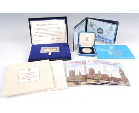 Great Britain, a mixed lot to include 1982 Royal Mint Uncirculated coin collection x2, 1986 Brilliant uncirculated coin set x