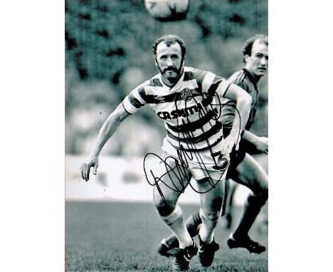 Danny McGrain signed 8x6 Celtic black and white photo. Daniel Fergus McGrain MBE (born 1 May 1950) is a Scottish former profe