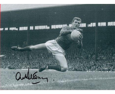 Alex Stepney signed 8x6 Manchester United black and white photo. Alexander Cyril Stepney (born 18 September 1942) is an Engli