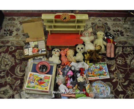 Magic Roundabout bagatelle 1967, other toys and books