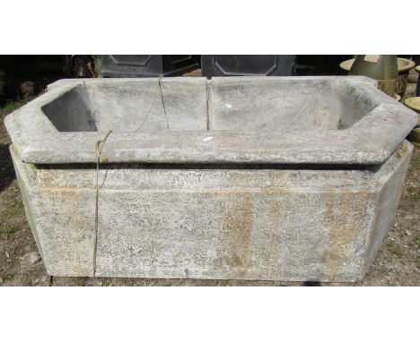 A glass fibre trough to simulate stone 125 cm in length x 70 cm deep x 40 cm high (af) 