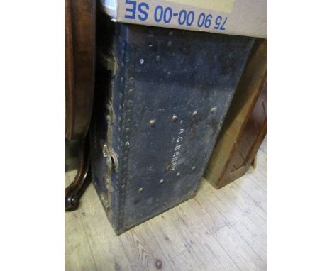 A travelling trunk