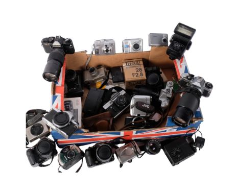 A quantity of Vintage cameras and equipment, a Carl Zeiss Jena DDR Tessar 2.8/50 lens, a Halina Anastigmat Super 35X camera, 