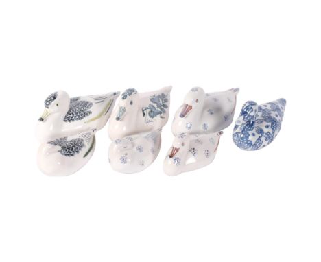 A group of 6 Rye Pottery ducks, various designs, largest 18.5cm, and a blue and white painted duck 