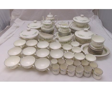 Wedgwood Westbury dinner and tea service to include plates, bowls, covered tureens, sauce boat on stand, cups and saucers (10
