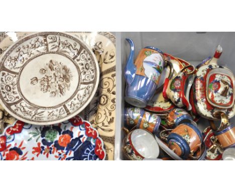 An early 20th century Japanese Imari pattern plaque with scalloped border, 32cm diameter, a Victorian G & W Late Meyers "Japa