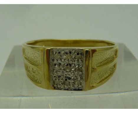 A 9ct gold and diamond ring, weight 2.4g, size Q