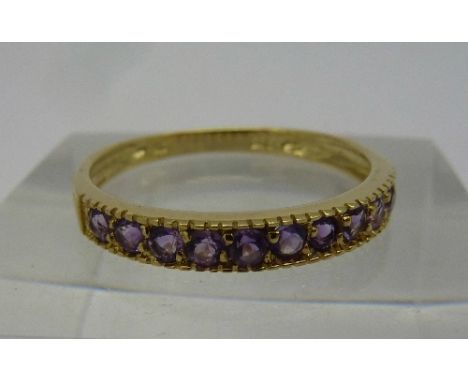 A 9ct gold and amethyst ring, weight 1.3g, size O