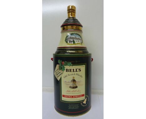 A Bells Old Scotch Whisky Extra Special Christmas 1989 decanter with contents, boxed