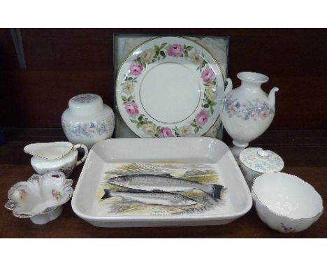 China including a Royal Worcester cake plate, a Wedgwood vase, a lidded jar and a preserve pot, two pieces of Royal Crown Der