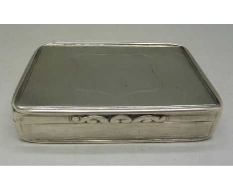 A Nathaniel Mills silver snuff box, London 1812, weight 94g