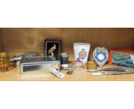 Coronation mug, enamelled table clock, scent bottles, hair brush, silver rings etc