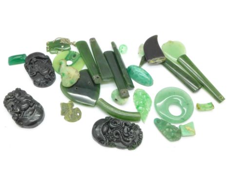 Assorted unmounted jade, etc., (some a/f)