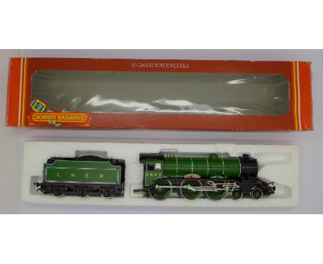 A Hornby Railways R.053 LNER Class B17 Loco, 'Manchester United', boxed