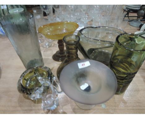 A selection of art glass etc
