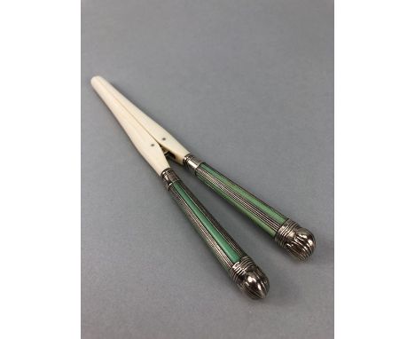 Pair of Glove Stretchers Edwardian Silver and Ivory Sheffield 1902, maker GH Harrison Brothers &amp; Howson (George Howson)