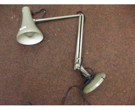 Heavy vintage anglepoise lamp