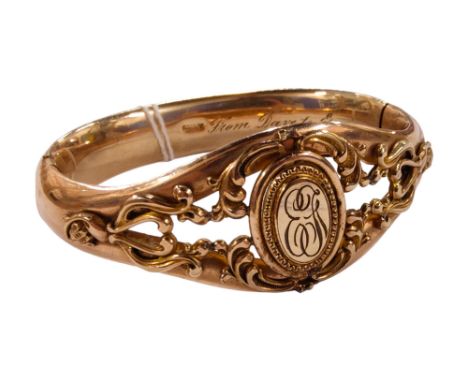 VICTORIAN YELLOW METAL BANGLE 