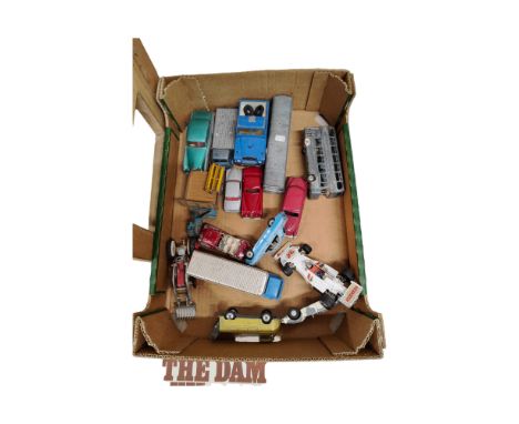 BOX OF MODEL CARS TO INCLUDE DINKY, CORGI AND SPOT-ON 
