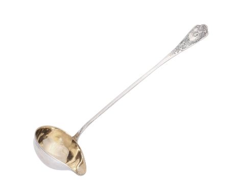 BRUCKMANN Schöpfkelle, 800 Silber, um 1900. Schöpfkelle mit üppigem Rocaillendekor, Laffe innen vergoldet, mit Monogramm 'EF'
