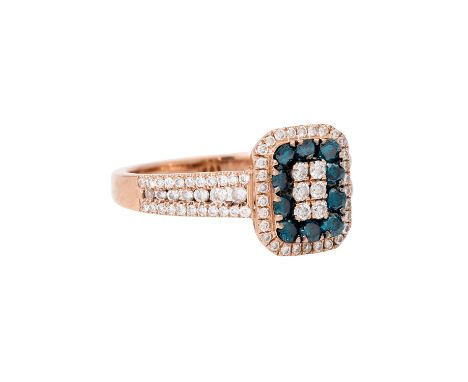 Ring mit Brillanten von zus. ca. 0,7 ct, davon 10 blaue Steine (beh.), zus. 0,2 ct und ca. 94 Steine zus. ca. 0,5 ct, ca. WEI