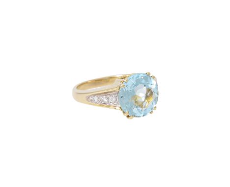 Ring mit Aquamarin ca. 1,8 ct und Brillanten zus. ca. 0,36 ct, ca. WEISS-LGW (H-I)/VS-SI, 14K GG, 7,4 gr, RW: 59, 21. Jh., se
