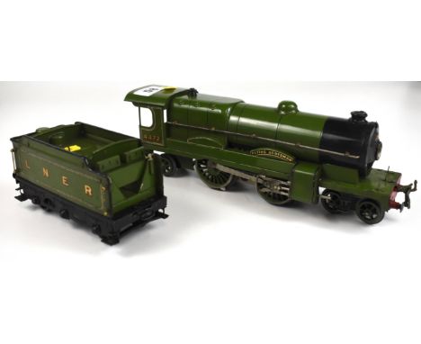 Hornby model engine ‘Flying Scotsman’ and tender ‘LNER 4472’