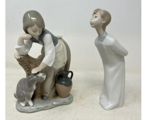 A Lladro figure of a girl, and assorted ceramics (box)

 