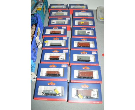 Bachmann Branchline: 00 gauge models, to include: 12 T Ventilated Van, China Clay Wagon, 8 Plank Wagon, 5 Plank Wagon, 12 Ton