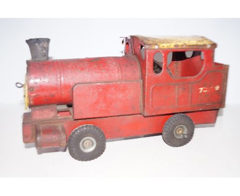 Early 20th century tin plate engine Width 42 cm