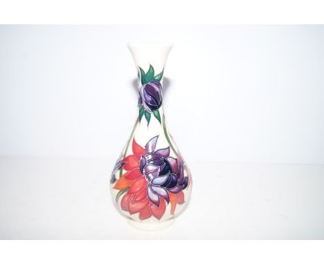 Moorcroft ruby red vase Height 17 cm 