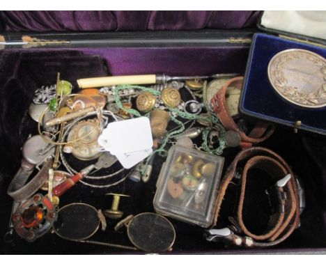 A quantity of mixed jewellery to include an opal bangle, a small quantity of gold, silver, cufflinks, medallions, buttons etc