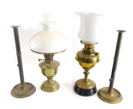 Various brassware, a 20thC oil lamp with clear glass funnel, milk glass shade, brass reservoir, turned stem and socle, 69cm h