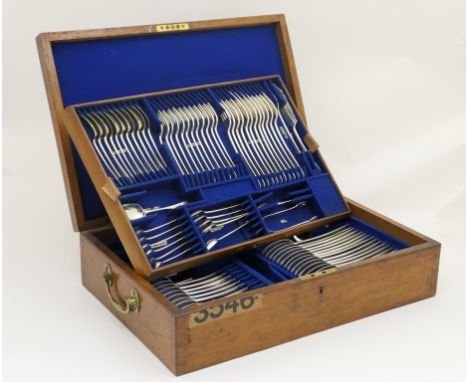 Victorian silver canteen of cutlery by Francis Higgins, London 1883/84, Hanoverian pattern comprising twelve table spoons, el