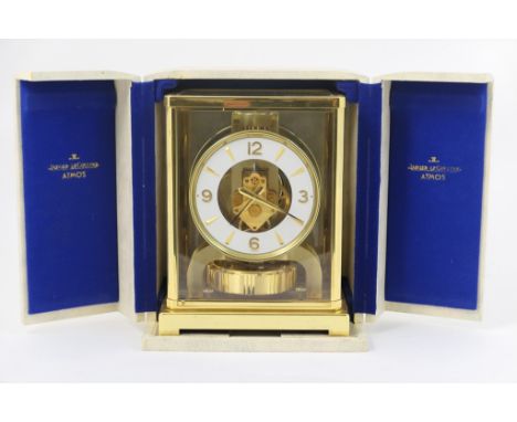 Jaeger Le Coultre Atmos V clock, 'Classic' model, reference 5800, produced between 1955 and 1985, with a white pearlescent ch