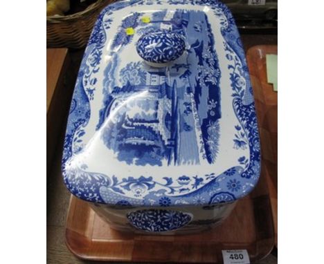 Large transfer printed blue and white Spode 'Italian' design lidded bread crock.(B.P. 24% incl. VAT)(Being sold in aid of cha